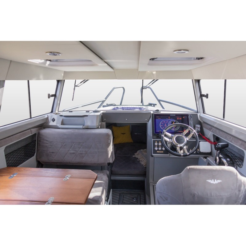 Судно моторное маломерное Vboats Voyager 850 Cabin