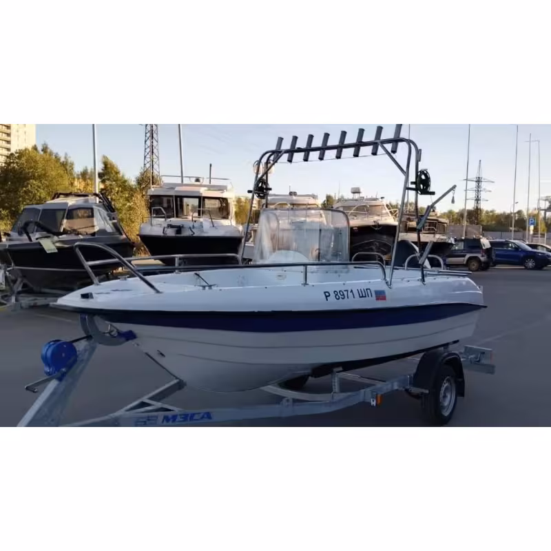 Лодка пластиковая Бокар в комплекте с лодочным мотором Suzuki DF 60 (2015 г.в.)