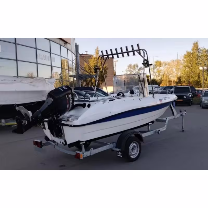 Лодка пластиковая Бокар в комплекте с лодочным мотором Suzuki DF 60 (2015 г.в.)