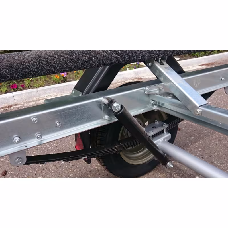 Прицеп лодочный одноосный ССТ 7132-15, ложементы, опорное колесо