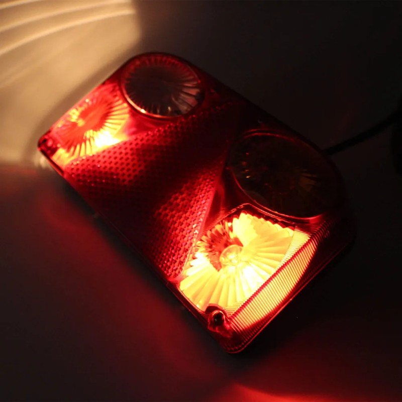 Фонарь задний правый Ledworker  TR 001 байонет R