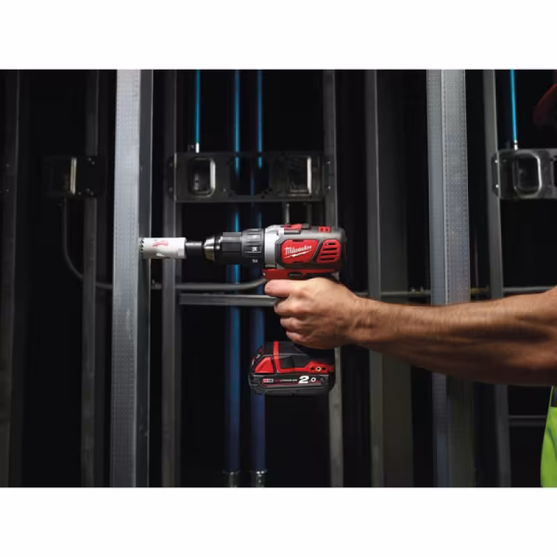 Дрель-шуруповерт аккумуляторная Milwaukee M18 BDD-0