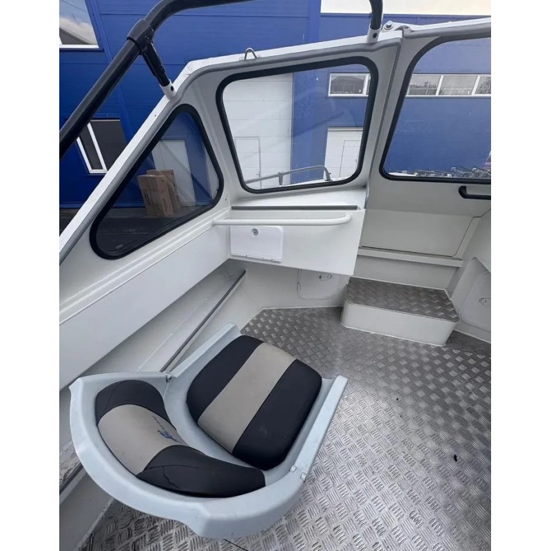 Лодка алюминиевая NorthSilver Pro 675 Jet в комплекте со стационарным мотором Mercury Optimax Sport Jet