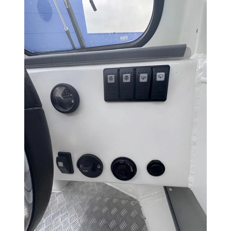 Лодка алюминиевая NorthSilver Pro 675 Jet в комплекте со стационарным мотором Mercury Optimax Sport Jet