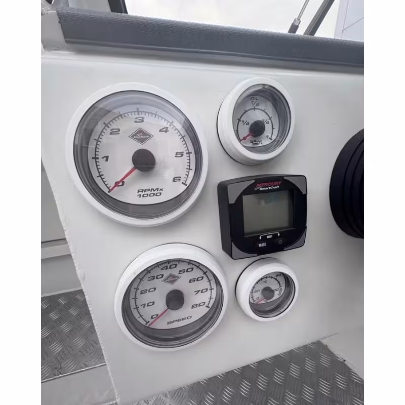 Лодка алюминиевая NorthSilver Pro 675 Jet в комплекте со стационарным мотором Mercury Optimax Sport Jet