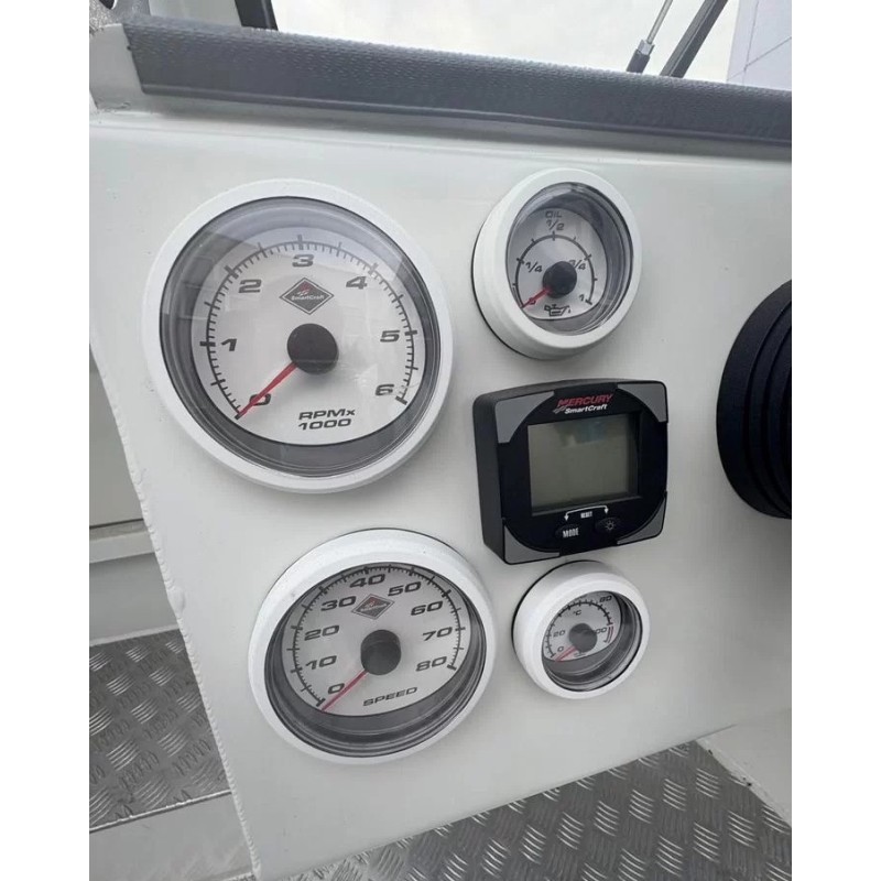 Лодка алюминиевая NorthSilver Pro 675 Jet в комплекте со стационарным мотором Mercury Optimax Sport Jet