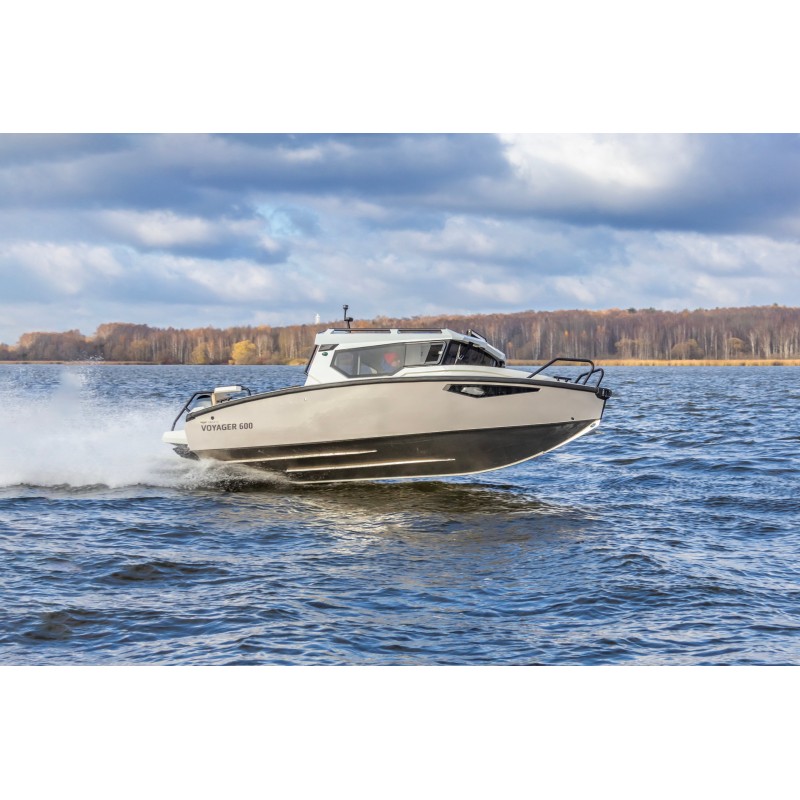 Судно моторное маломерное VBoats Voyager 600 Cabin