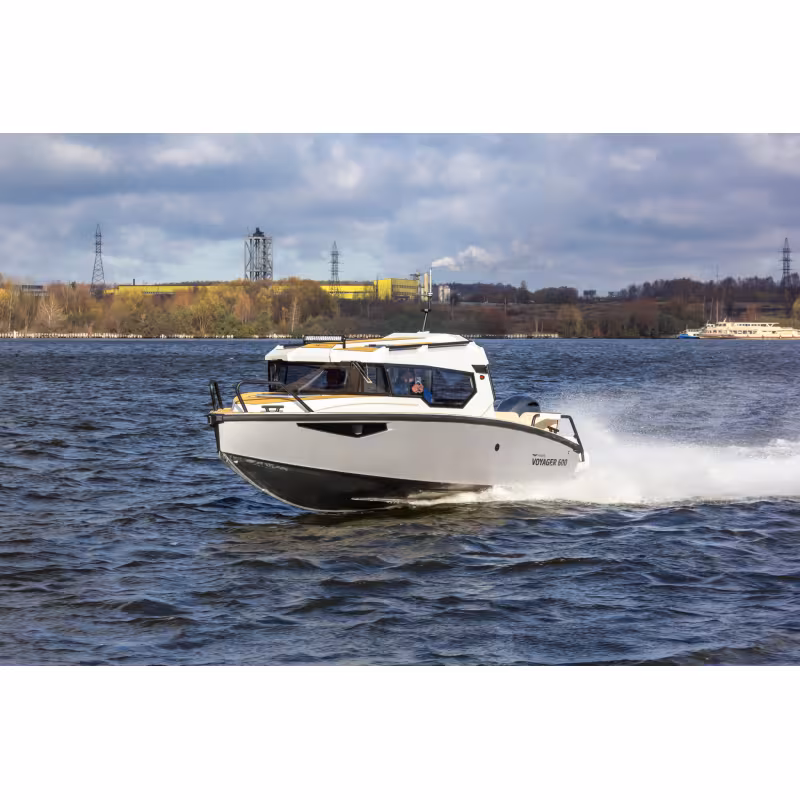 Судно моторное маломерное VBoats Voyager 600 Cabin
