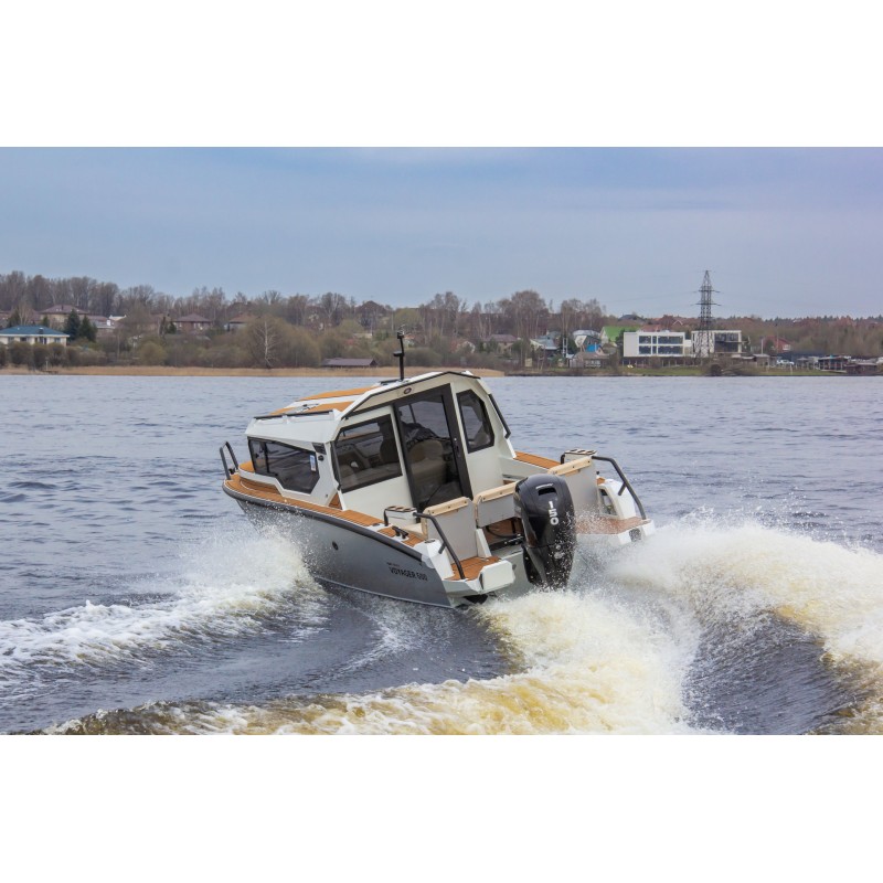 Судно моторное маломерное VBoats Voyager 600 Cabin