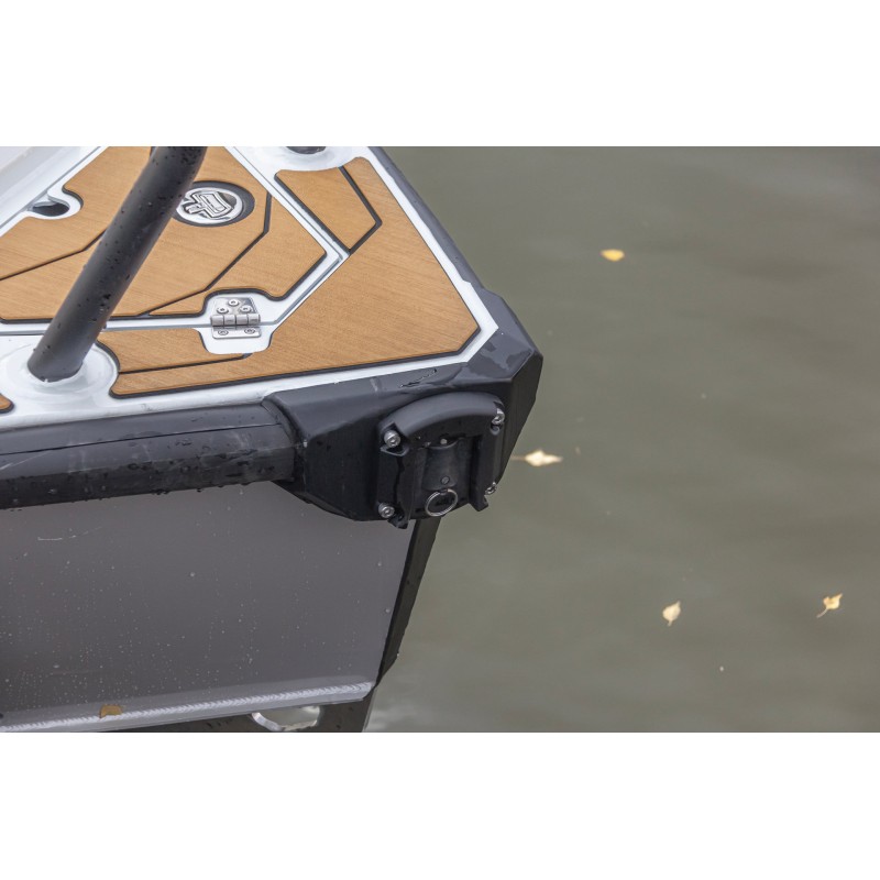 Судно моторное маломерное VBoats Voyager 600 Cabin