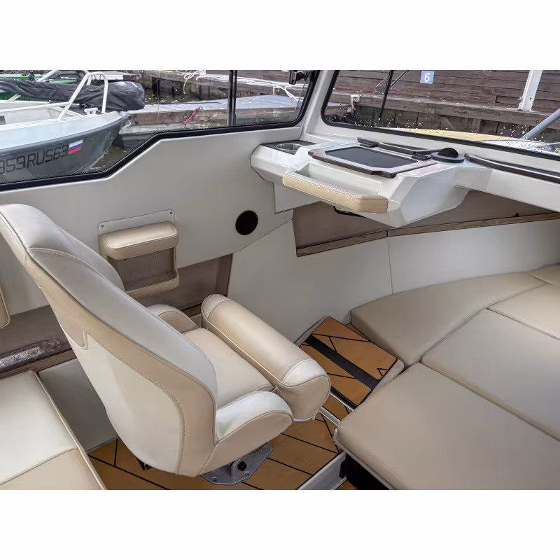 Судно моторное маломерное VBoats Voyager 600 Cabin