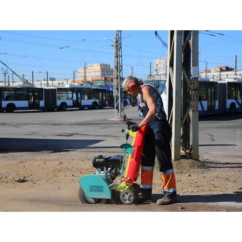 Резчик швов бензиновый Техком Р-450C Лидер