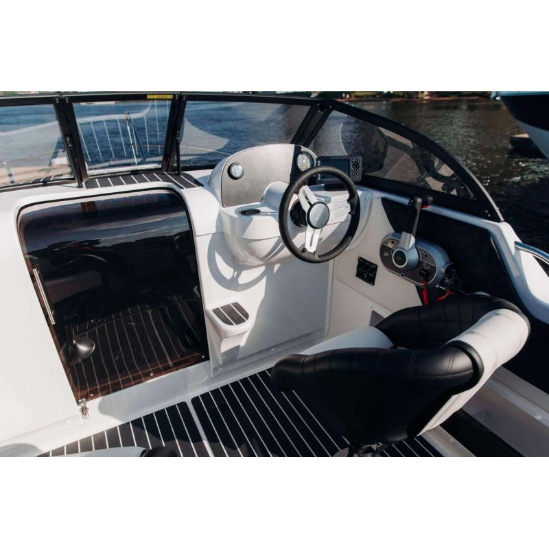 Катер СПЭВ Phoenix 560