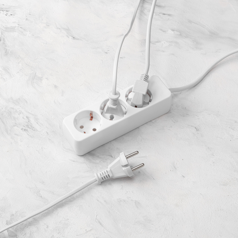 Удлинитель сетевой трехместный с заземлением Rexant 13-4209 (6А, 250В, 3 м)