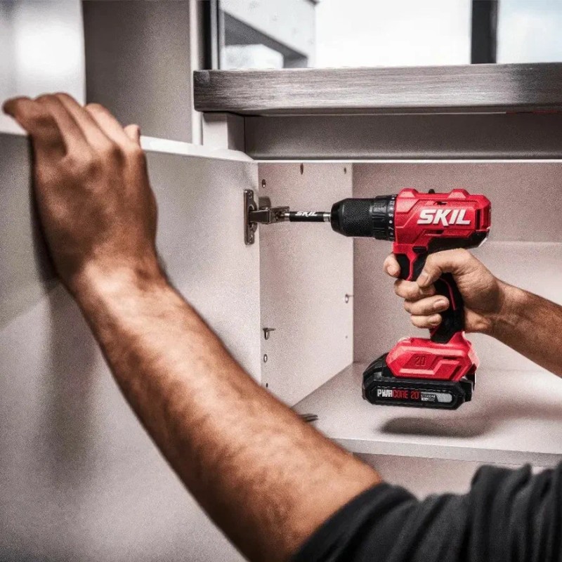 Дрель-шуруповерт аккумуляторная Skil DL6280 (с двумя АКБ)