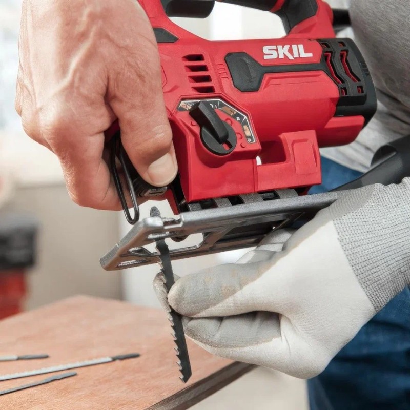 Лобзик сетевой Skil JS3131