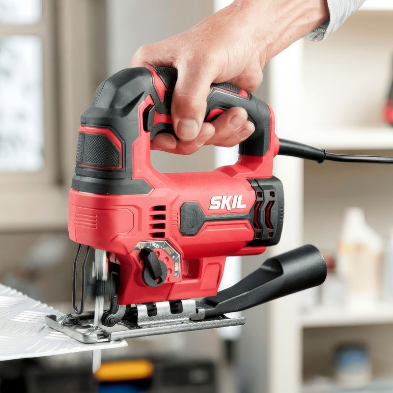 Лобзик сетевой Skil JS3131