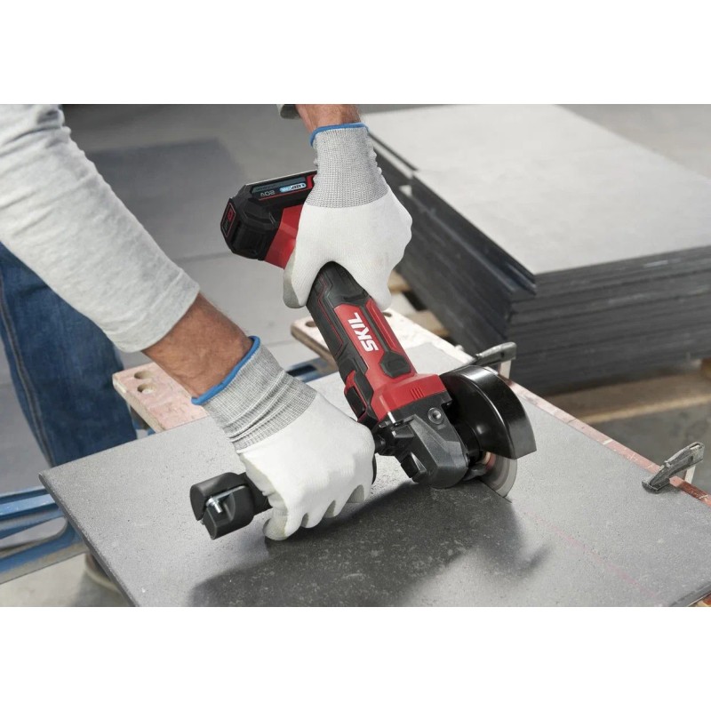 Шлифмашина угловая аккумуляторная Skil AG2907 (с двумя АКБ)