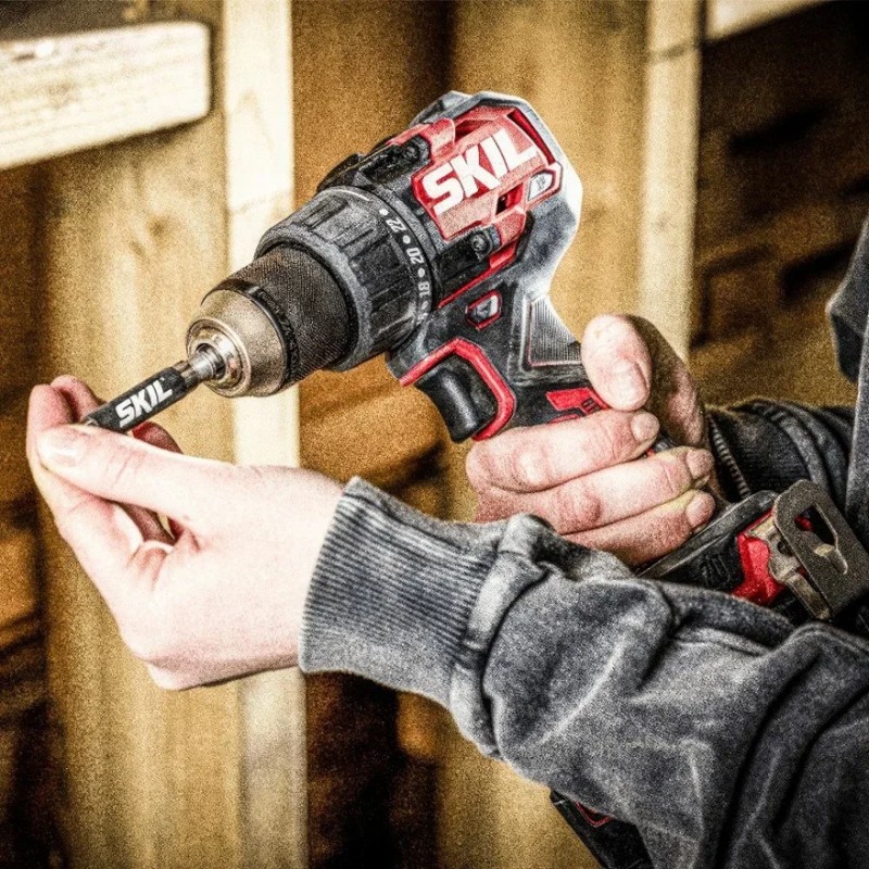 Дрель-шуруповерт аккумуляторная Skil DL6270 (с двумя АКБ)