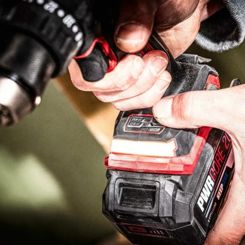 Дрель-шуруповерт аккумуляторная Skil DL6270 (с двумя АКБ)