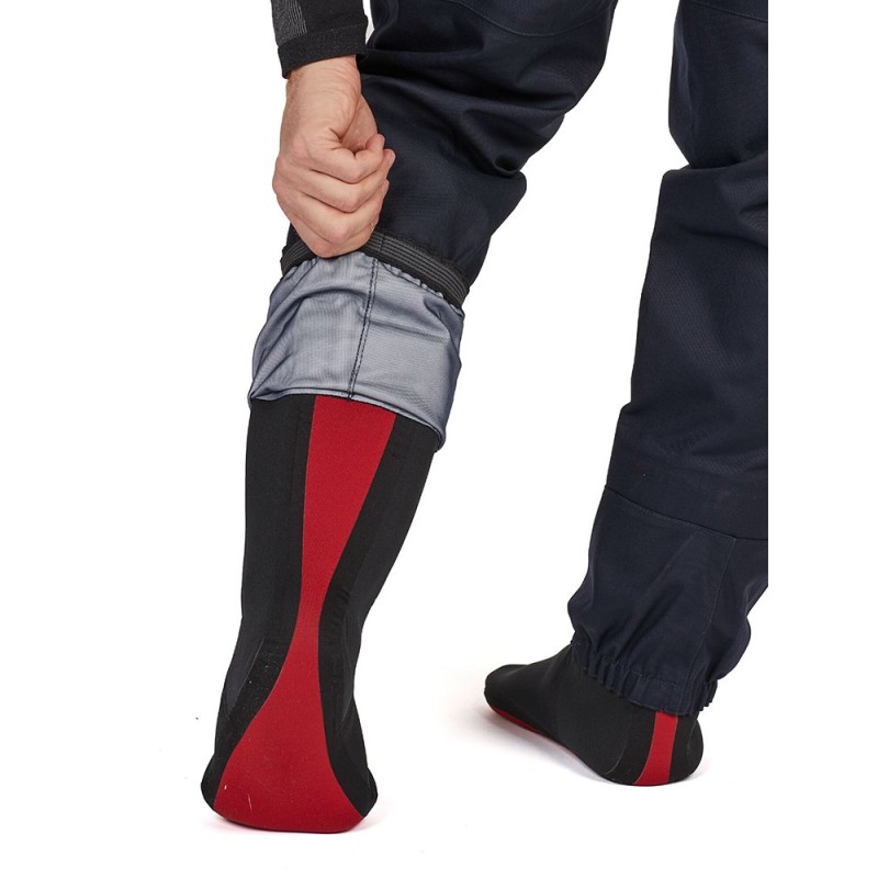 Полукомбинезон забродный Norfin Defender, мембрана, хаки/черный, размер MS